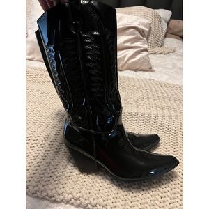 Amazing Lace Cowboy Boots